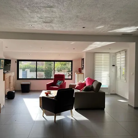 Holiday home Oustau 15 Cote D'azur Piscine Et Nature Roquebrune-sur-Argens